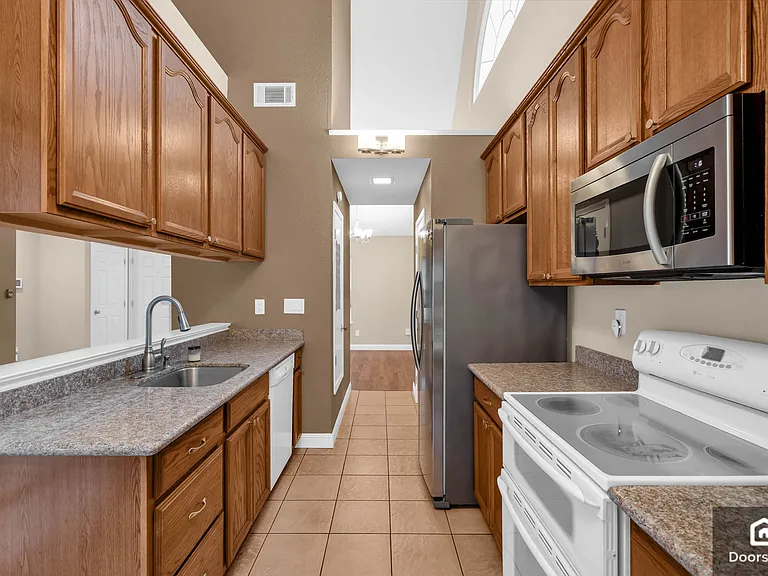 1714 Somerset Pl — Photo 16