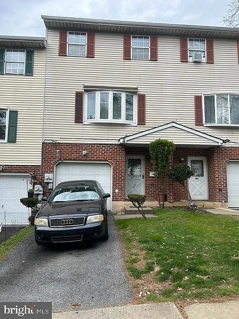 1st image of 415 N Filbert St