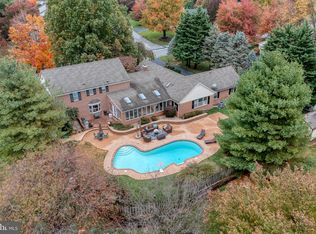 318 Little Creek Rd, Lancaster, PA 17601