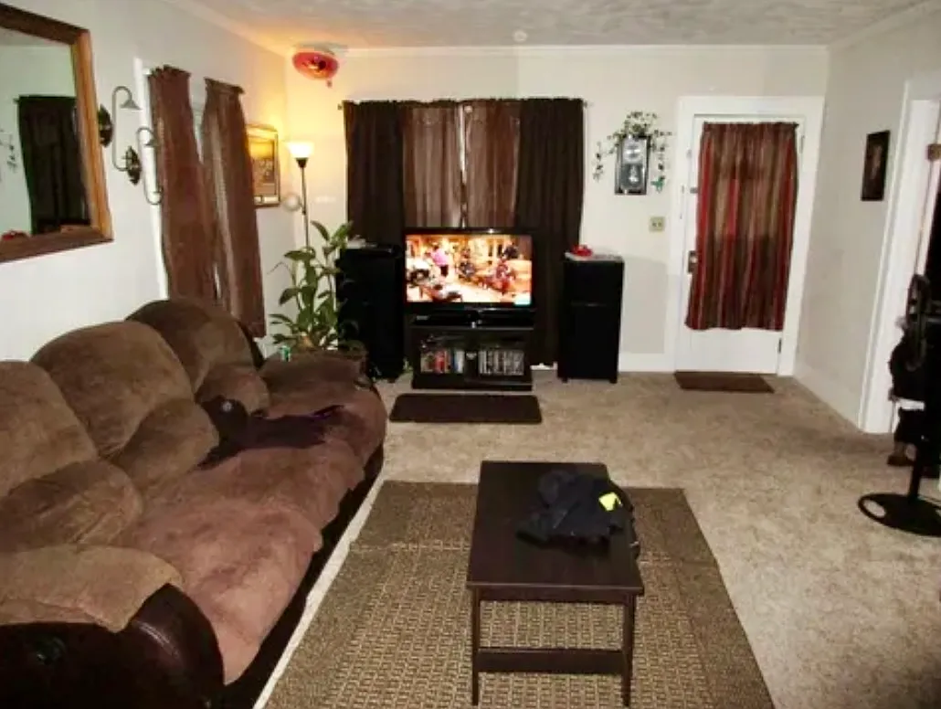 3 bed, 1.5 bath, 1146 sqft, $1,500 — Photo 3