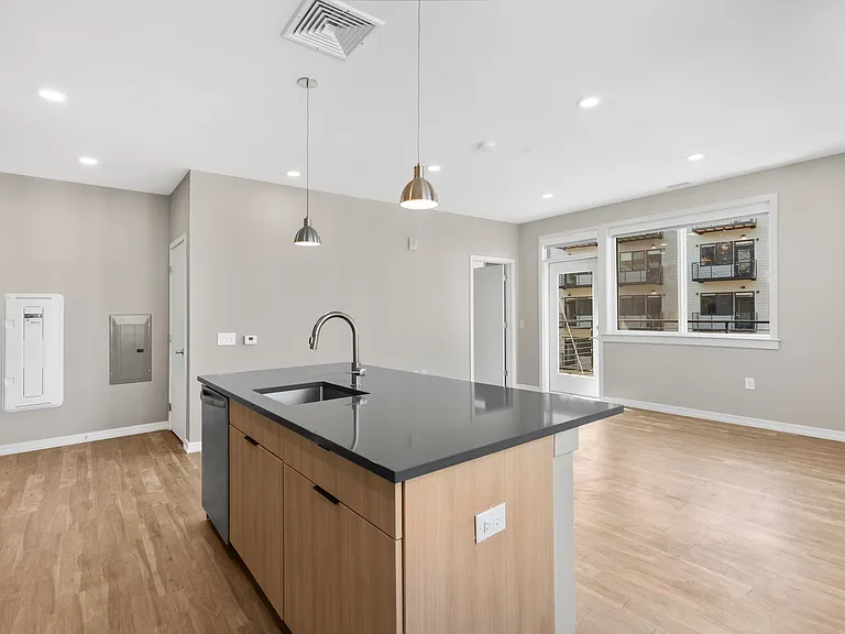 The Keystone Apartments — Photo 165