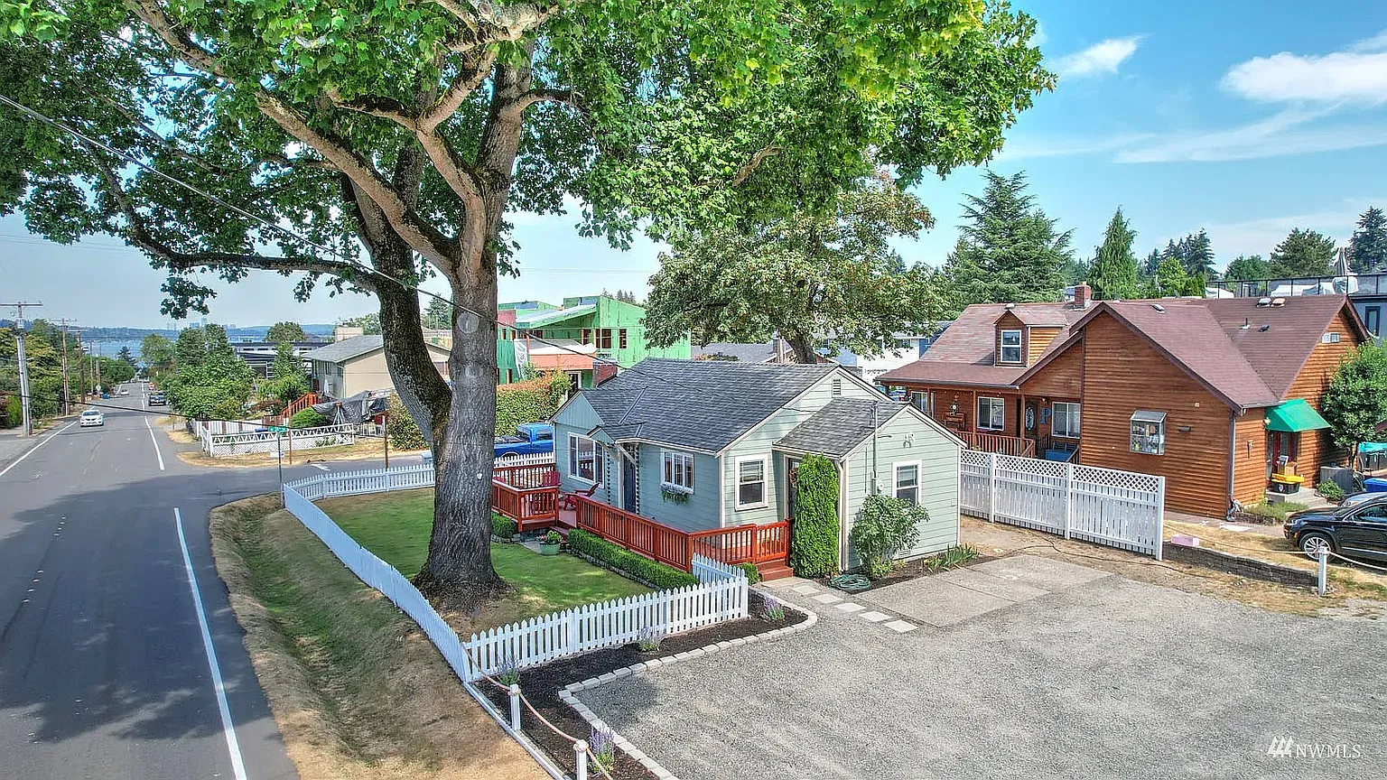 Burnett Ave N, Renton — Photo 3