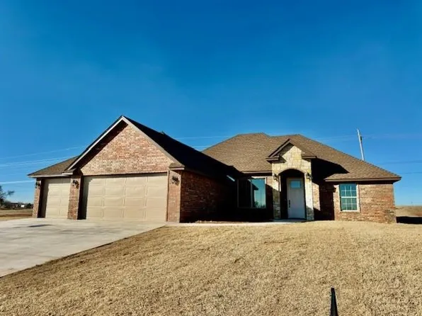 1516 Flintrock Trl, Clinton, OK 73601