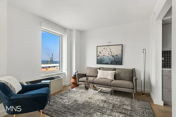 Rented by MNS | media 2