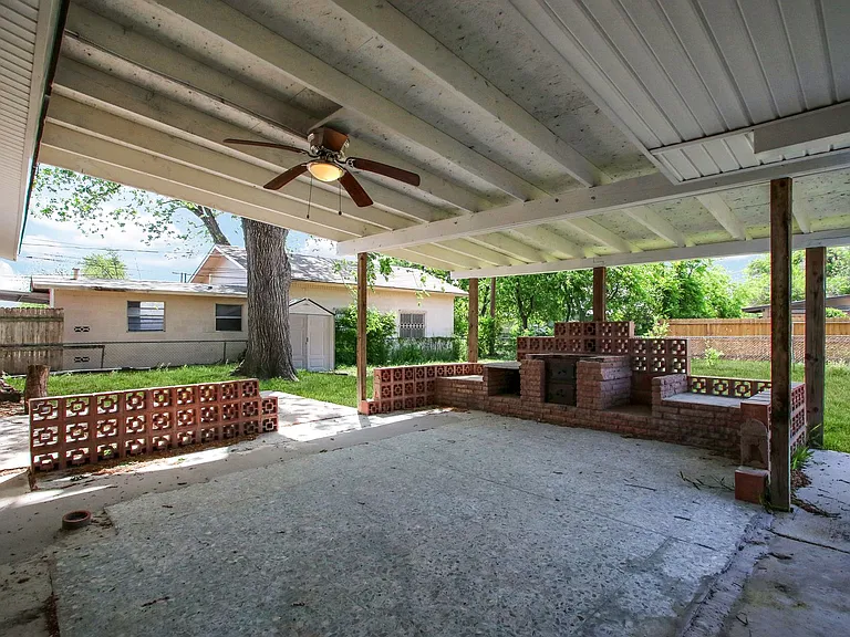 434 Schmeltzer Ln — Photo 20