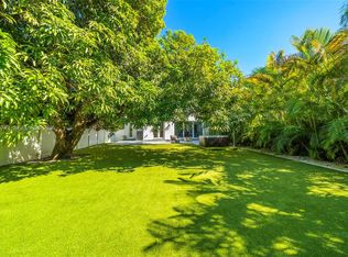 (Undisclosed Address), Miami Beach, FL 33140