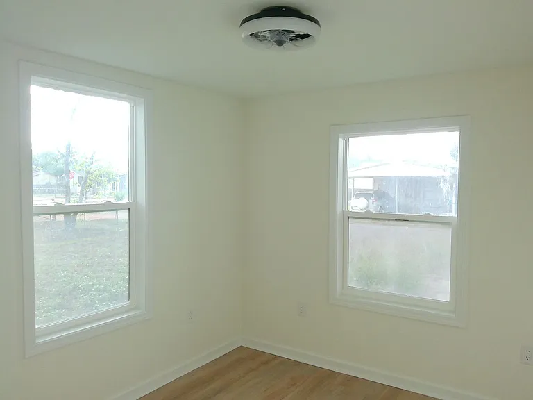 306 Allison Dr — Photo 10