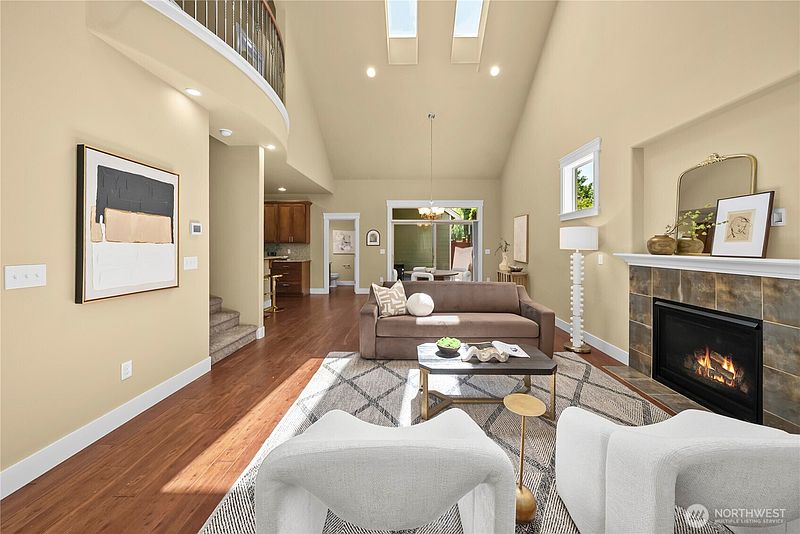 2nd image of 1435 Harvest Avenue SE