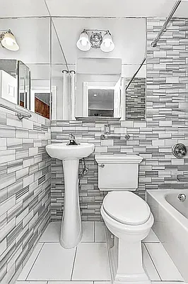 Rented by REAL New York | media 2