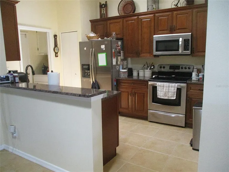 2125 Nantucket Dr — Photo 9