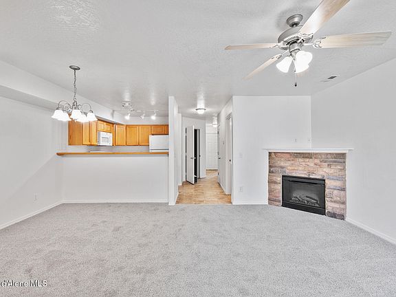 5th image of 632 N Hydra Pl #A