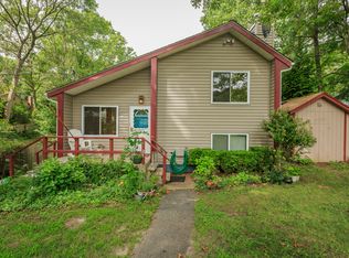 117 W End Ave, Shirley, NY 11967