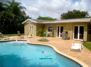 15625 SW 87th Ave, Palmetto Bay, FL 33157