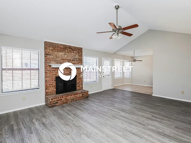 1024 Green Ridge Ter — Photo 4