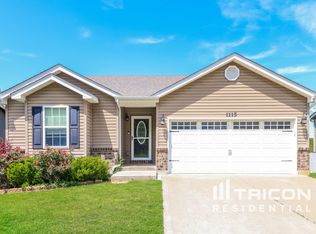 1115 Marathon Dr, Foristell, MO 63348