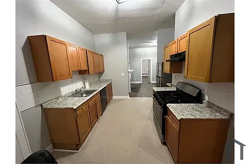 165 Barnum Ave Photo 1