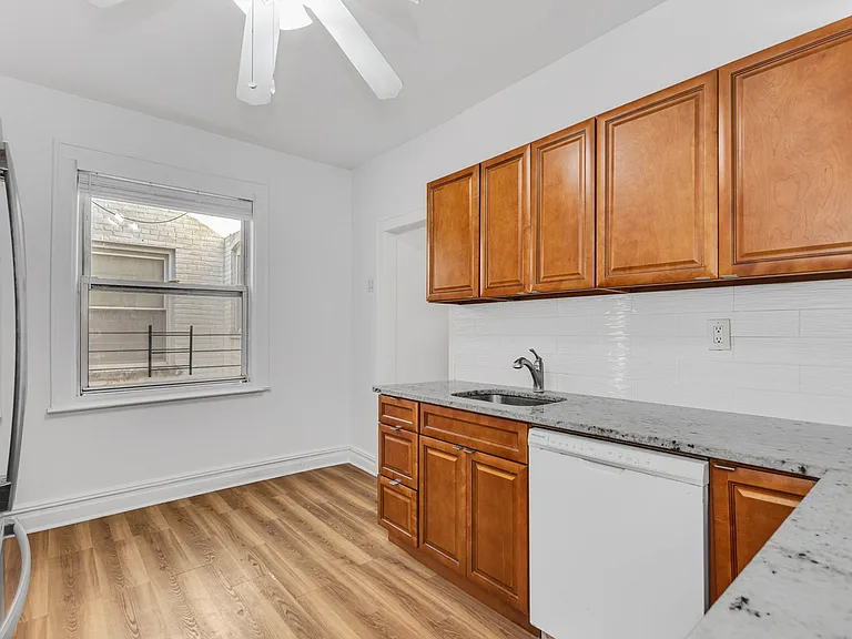 8813 Ridge Blvd #2 — Photo 2
