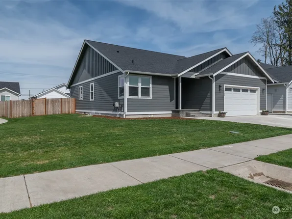 1102 Falcon Court, Everson, WA 98247