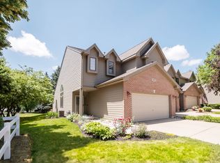 2001 Jeffrey Ln, Elgin, IL 60123