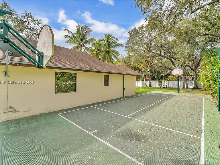 10330 SW 58th Ct — Photo 5