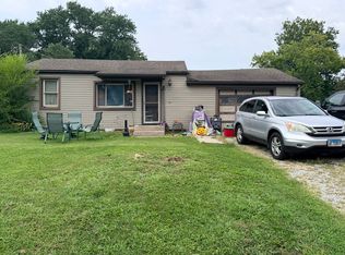 201 Lucinda Dr, Fairview Heights, IL 62208
