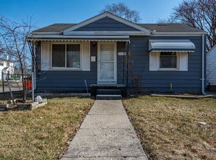 21360 Waltham Rd, Warren, MI 48089