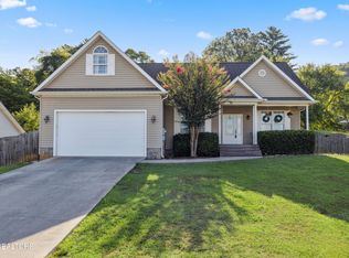 205 Cornerstone Cir, Clinton, TN 37716