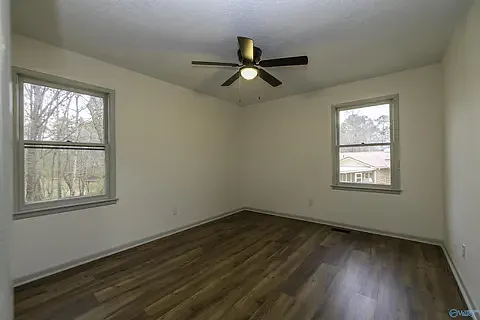 106 Stacy Ln — Photo 11