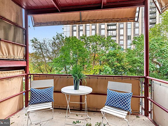 5th image of 1565 N Colonial Ter APT 204Z