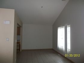 4th image of 14433 Blaine Ave