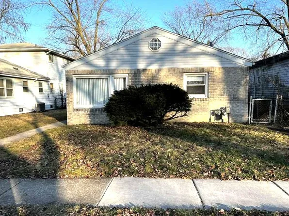 (undisclosed Address), Hazel Crest, IL 60429