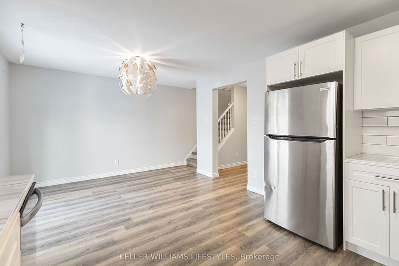 London Townhouse for rent - 3 Bedrooms — photo 15