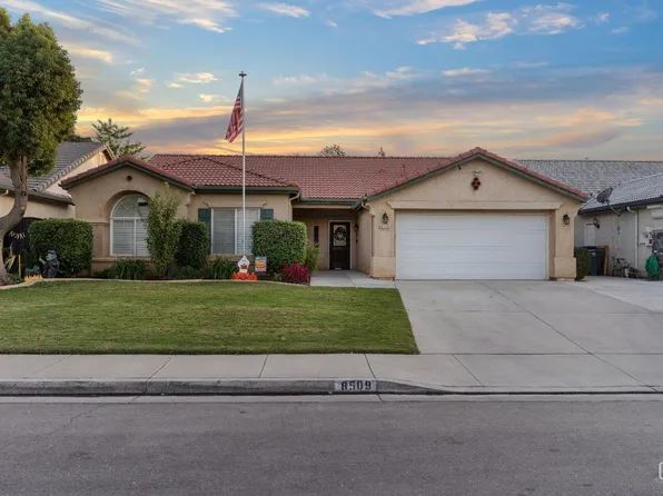 8509 Harbor Club Dr, Bakersfield, CA 93312