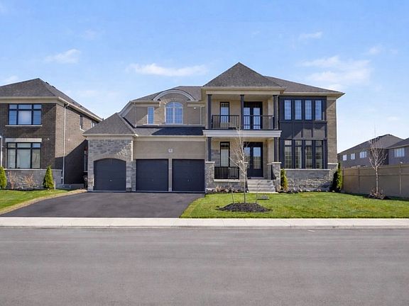2nd image of 27 Orchid Cres