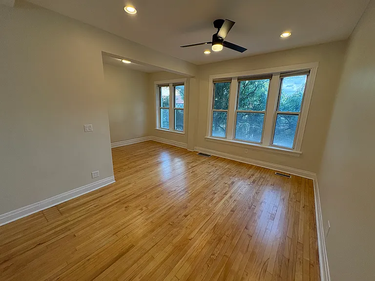 2232 W Chicago Ave #2F — Photo 4
