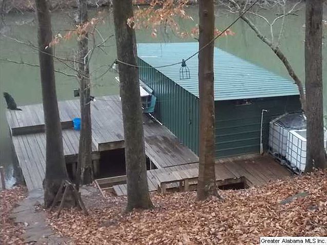 2nd image of 210 Skyview Dr