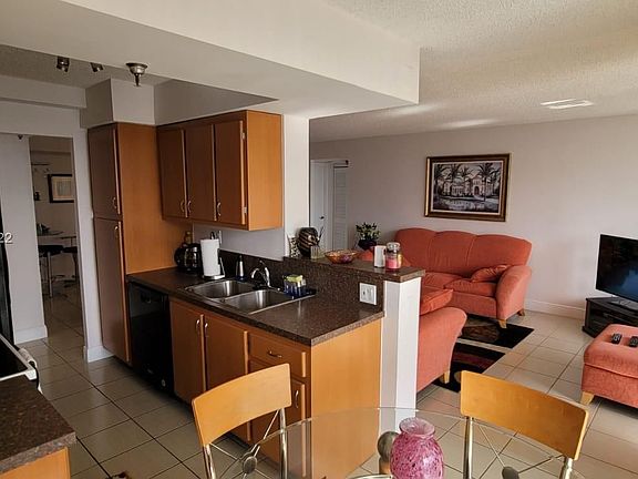 4th image of 290 174th St APT 1618