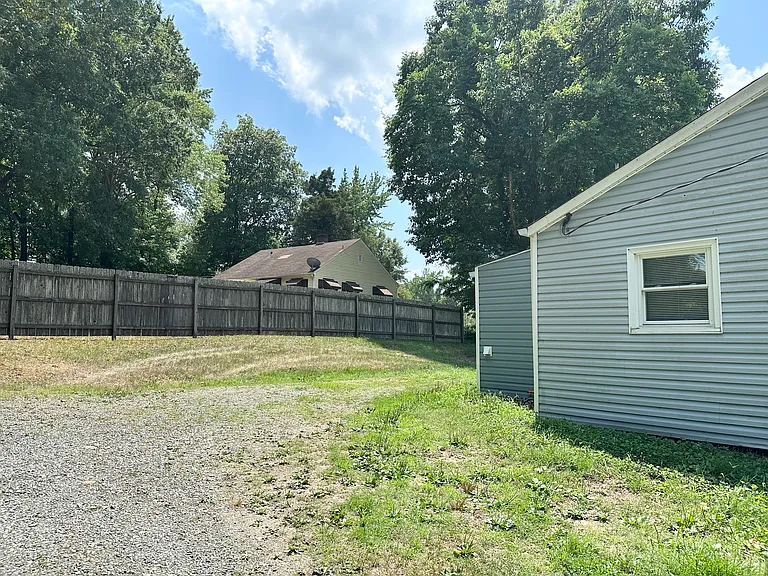 1160 S Riverview Dr — Photo 15