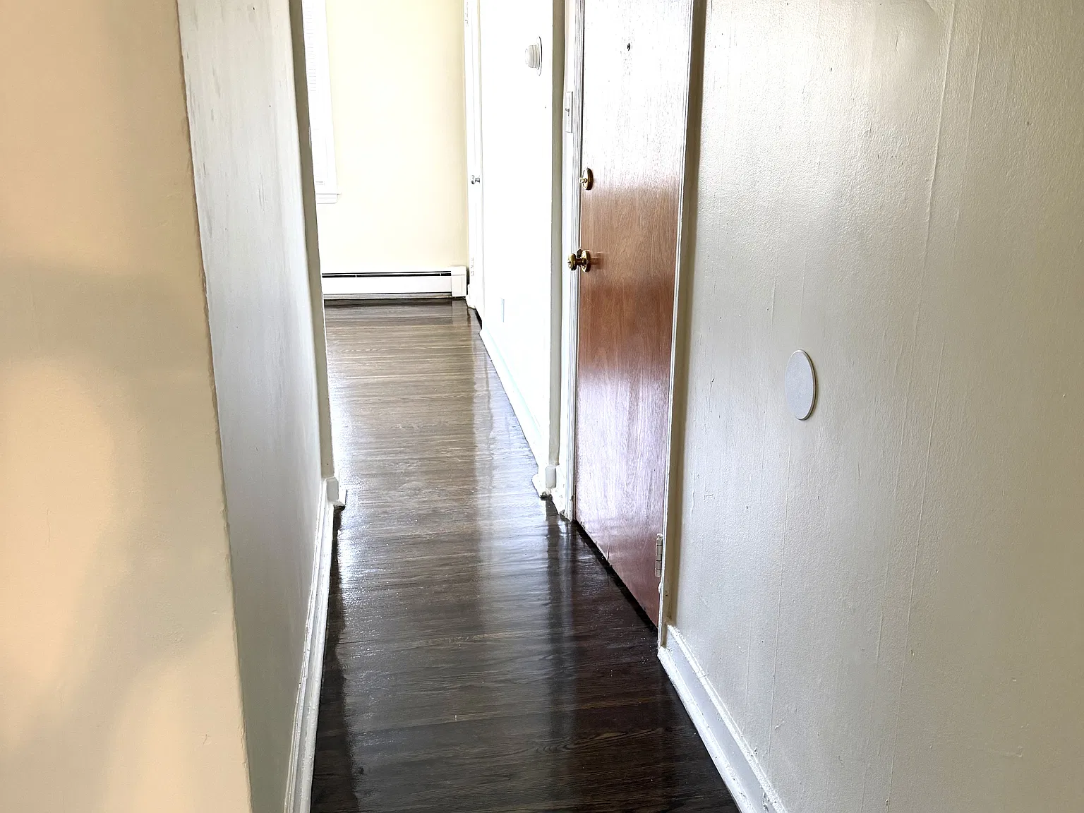 2 bed, 700 sqft, $1,099 — Photo 2