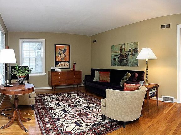 4th image of 6432 N Park Ave