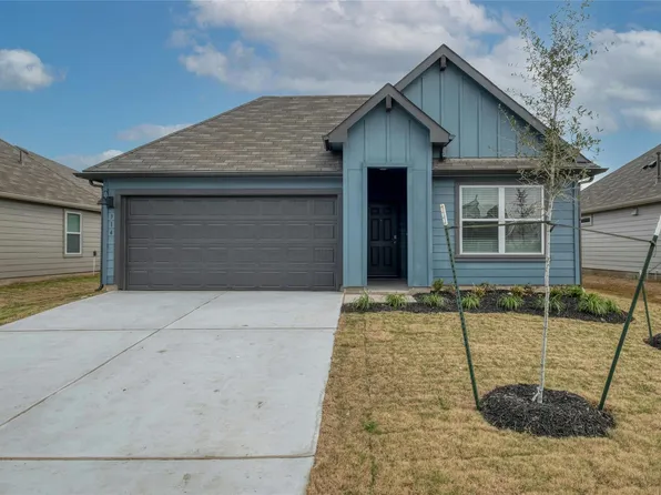 314 N Richland Dr, Lockhart, TX 78644