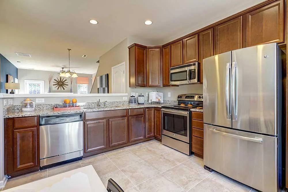 3 bed, 1780 sqft, $1,950 — Photo 2