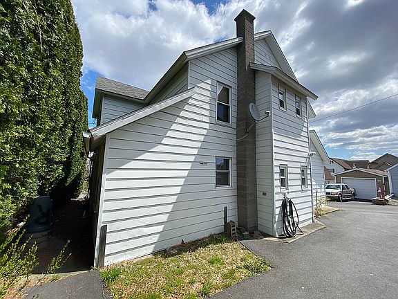 3rd image of 707-709 Storrs St