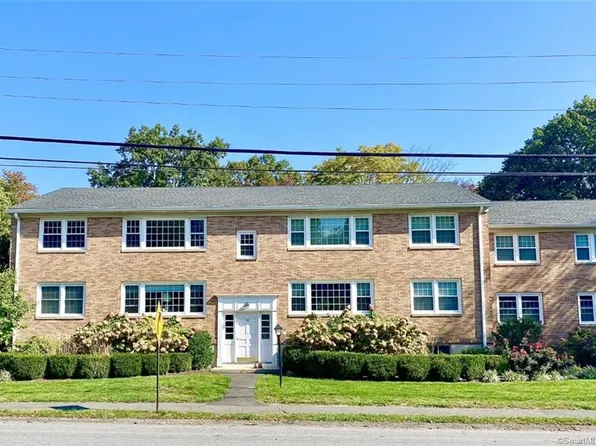 125 Heritage Hill Rd APT C, New Canaan, CT 06840