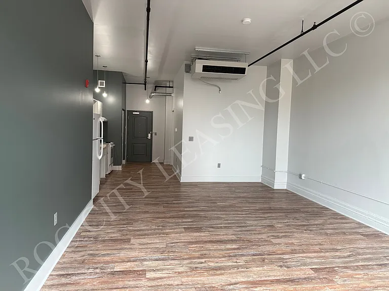 The Hive @ 155 — Photo 5