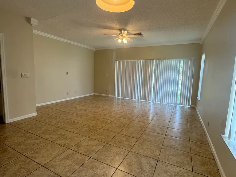 4878 Palmbrooke Cir — Photo 14