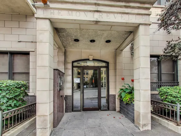520 N Halsted St APT 410, Chicago, IL 60642