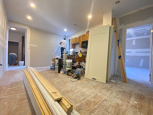 1st image of 267 Lincoln Pl #3I