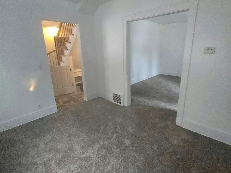 4013 Wildwood Ave — Photo 2