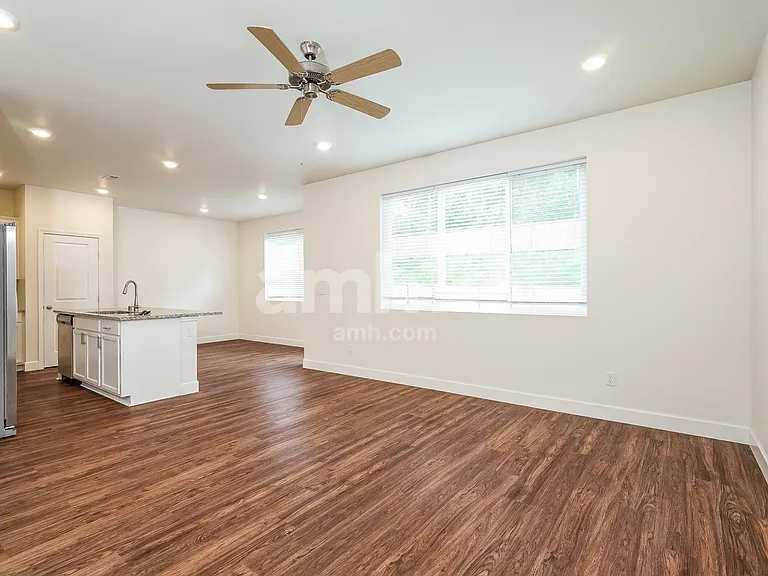 9228 Tigerlilly St SE — Photo 7